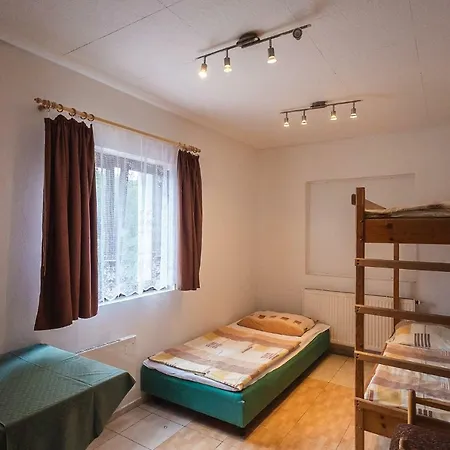 Hostel Bustehrad Vandrerhjem